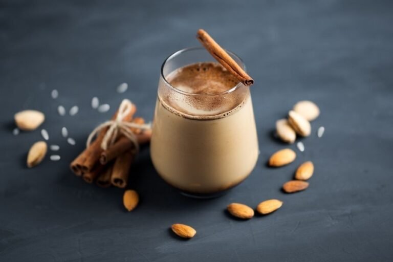 Lee más sobre el artículo Café expreso y leche vegetal: combinaciones ideales