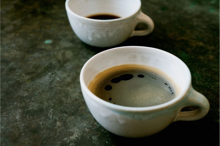 Café Expreso vs Café Lungo: Descubre las Diferencias y Encuentra tu Favorito