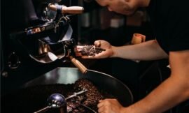 El Arte del Tostado: Descubre cómo afecta el sabor de tu Café Expreso